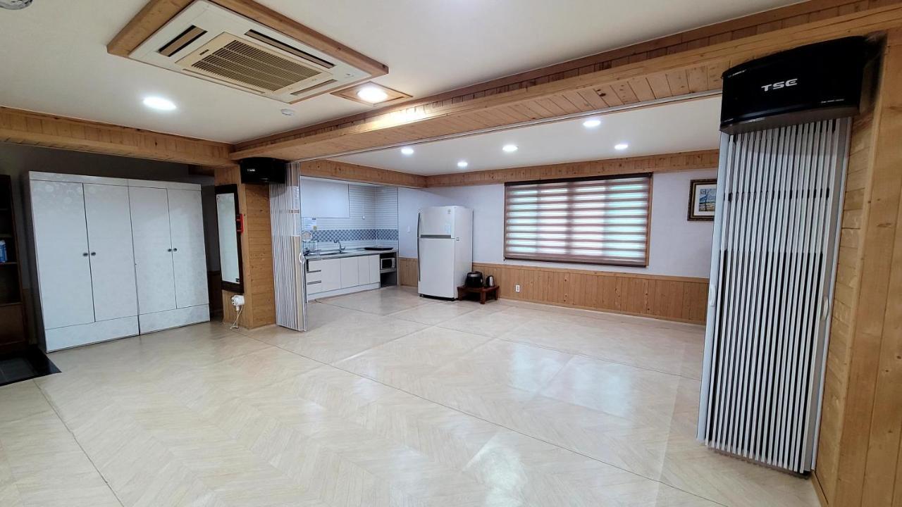Rg Pension Hadong Exterior photo