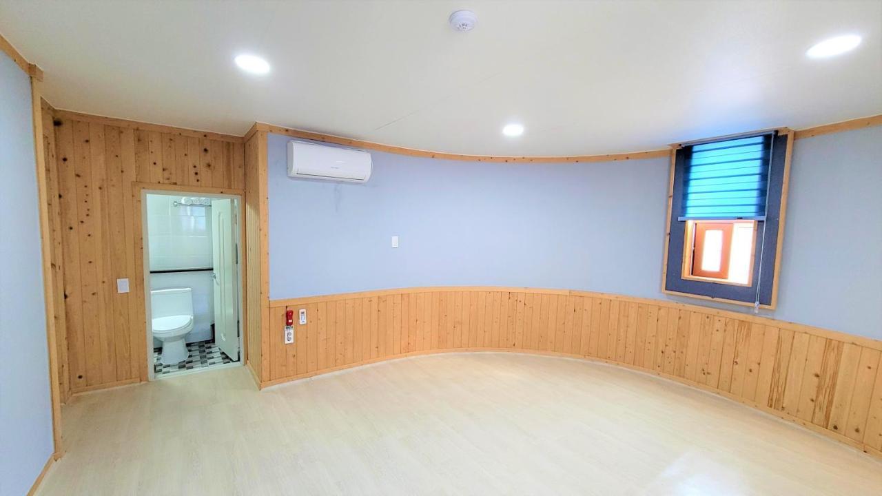 Rg Pension Hadong Exterior photo