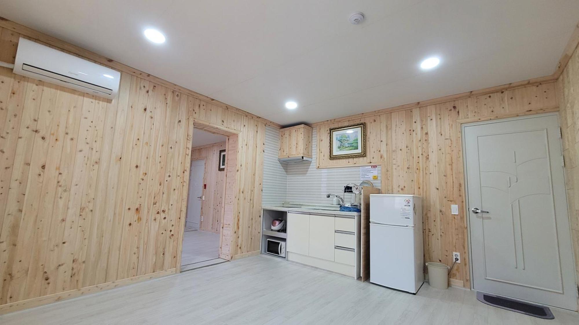 Rg Pension Hadong Exterior photo